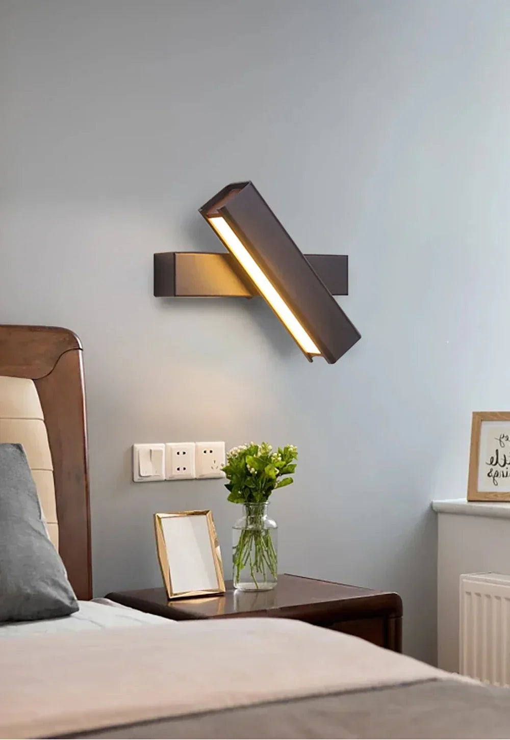 350° Rotatable Indoor LED Wall Sconce